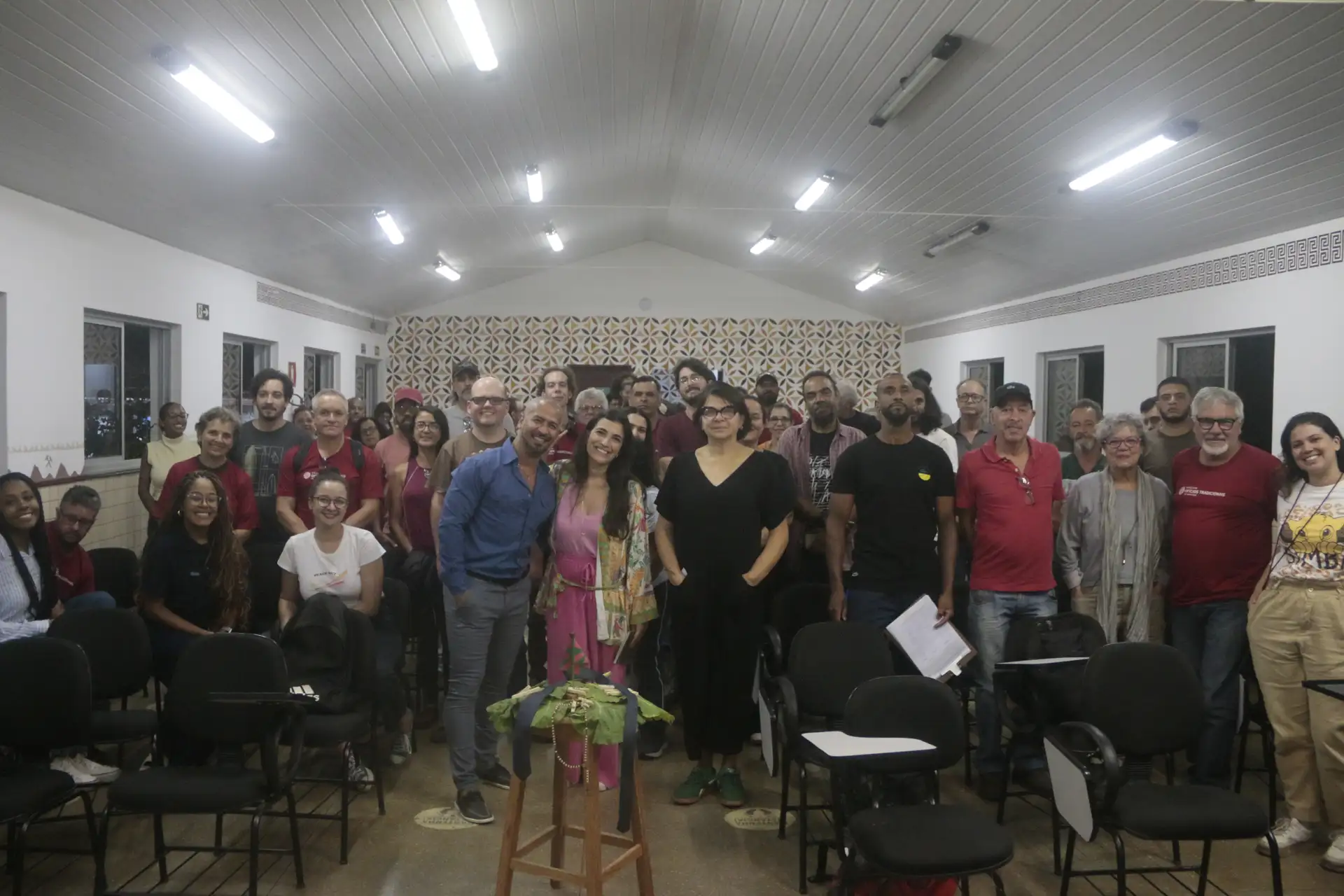 Conversas transversais | Histórias que atravessam a gente – com Wallace Araújo